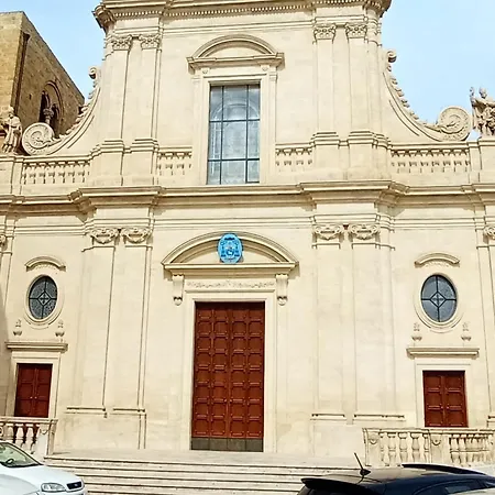 House Patty, 卡斯泰拉内塔